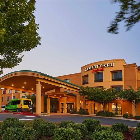 Hotel Courtyard Medford Airport Esterno foto