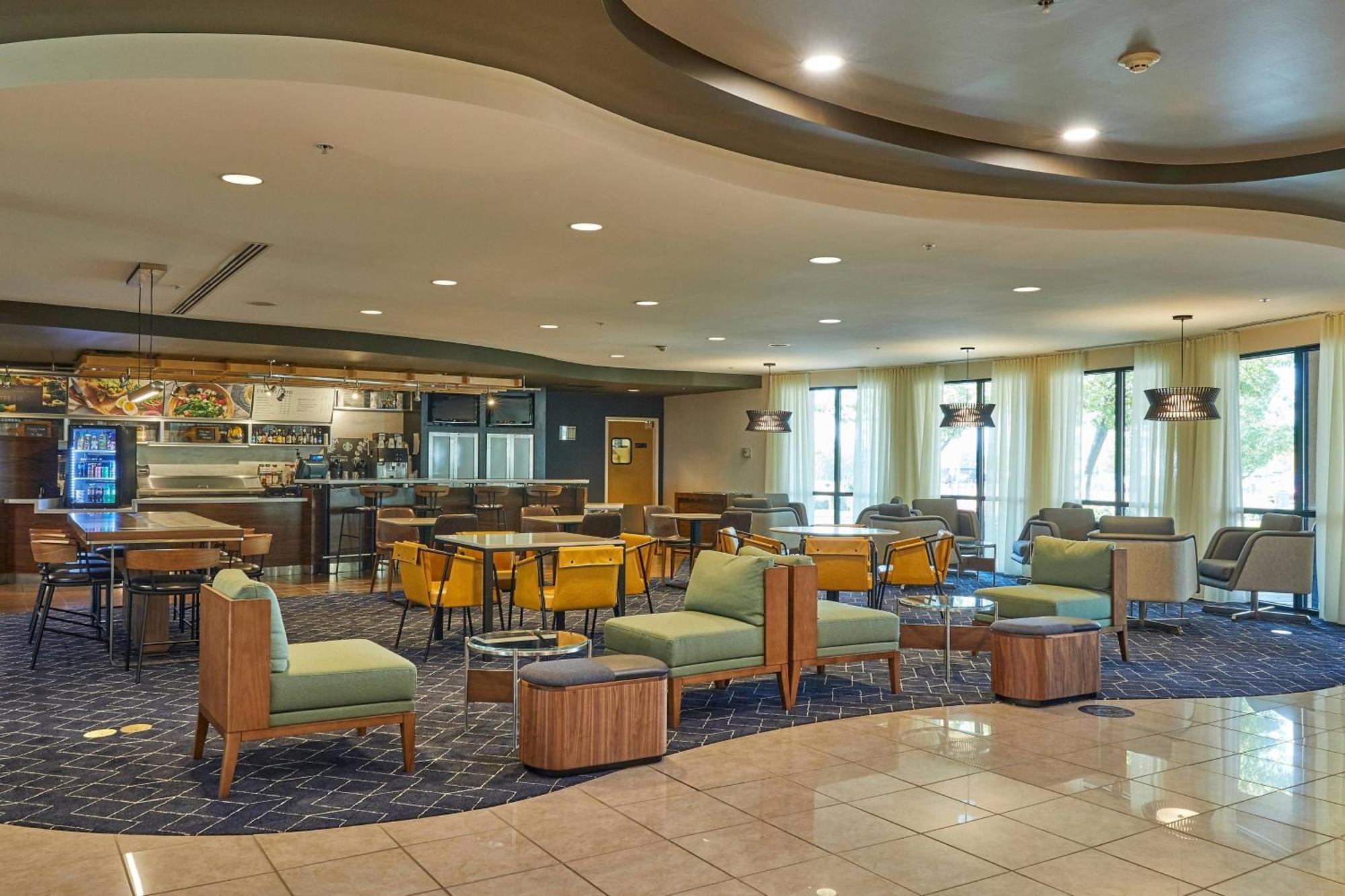 Hotel Courtyard Medford Airport Esterno foto